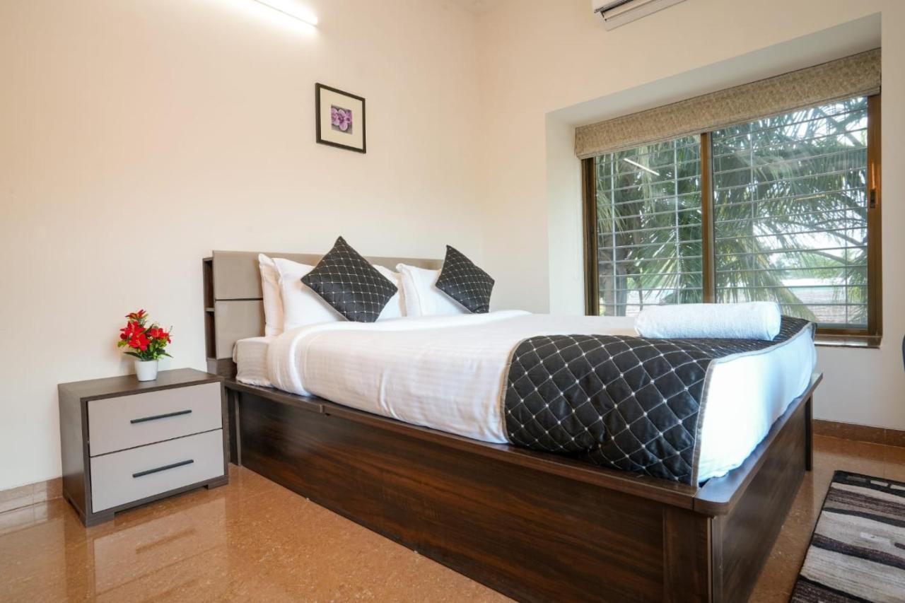Villa White Coco House 4Bhk Nashik Exterior foto