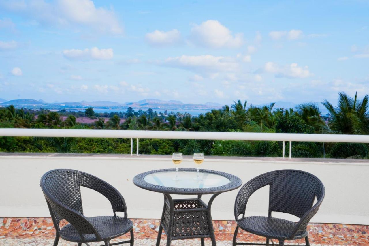 Villa White Coco House 4Bhk Nashik Exterior foto